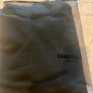 ESSENTIALS Hoodie “Stretch Limo” – Large – Brand New w/tags